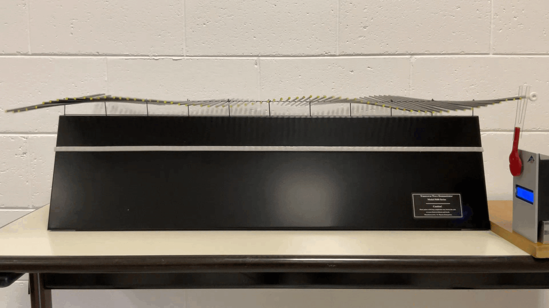 Macchina di Shive: onde stazionarie con terminazione libera